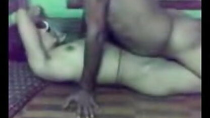 हार्ले सेक्सी फुल मूवी हिंदी वीडियो से पता चलता है बंद उसके नंगे फर कवर शरीर में सोफे