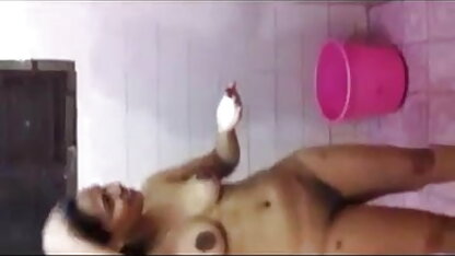 लड़की सेक्सी फिल्म वीडियो हिंदी मूवी शौचालय पर गंदगी